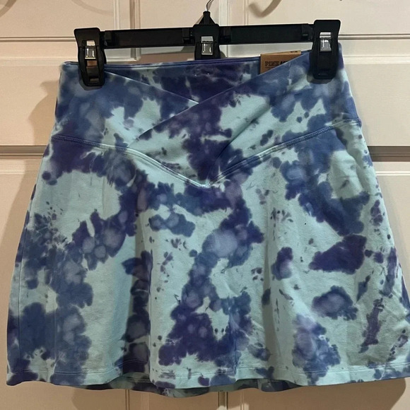 PINK Victoria's Secret Dresses & Skirts - Victoria's Secret PINK Athletic Skirt - Size Medium